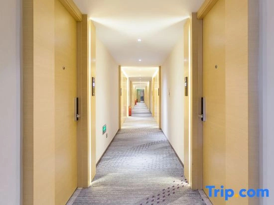 Lavande Hotel Beijing Peking University Third Hospital Mudanyuan Subway Station store