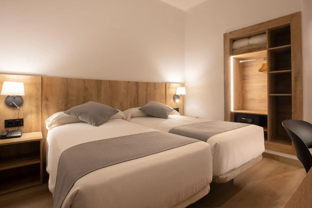 Hotel Cervol by Nexta