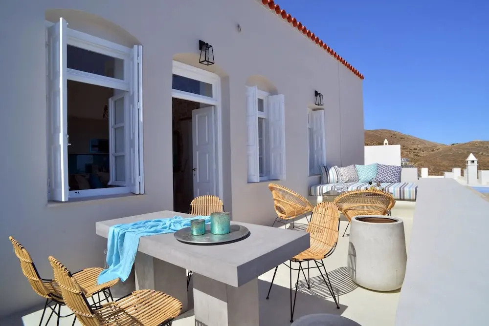 Apartment With 3 Bedrooms in Ano Syros, With Wonderful sea View, Terrace and Wifi