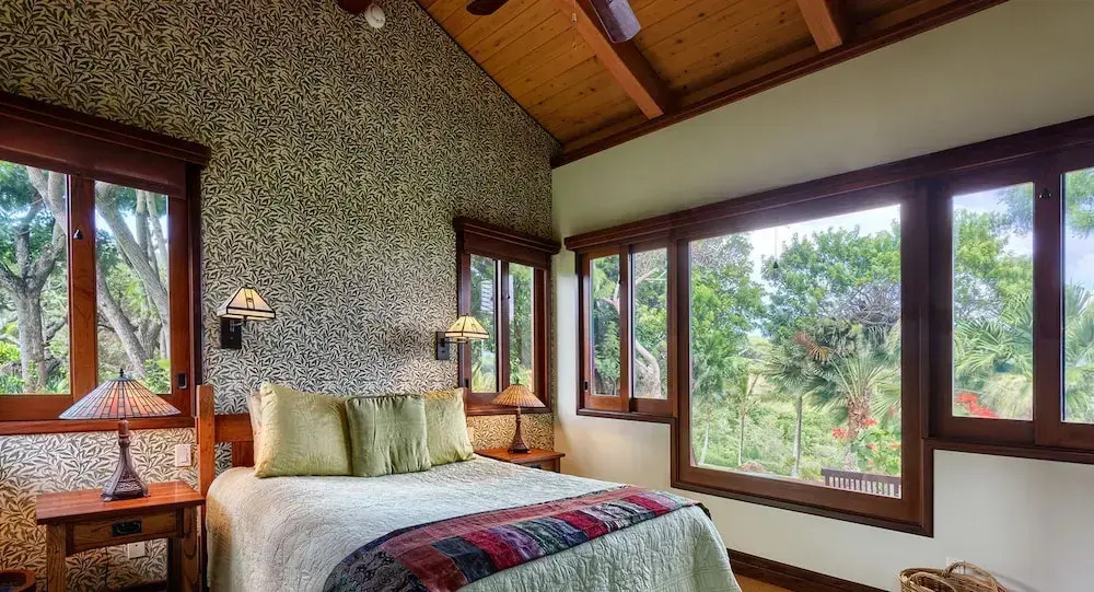 Sea Song in Kilauea With 4 Bedrooms and 6 Bathrooms