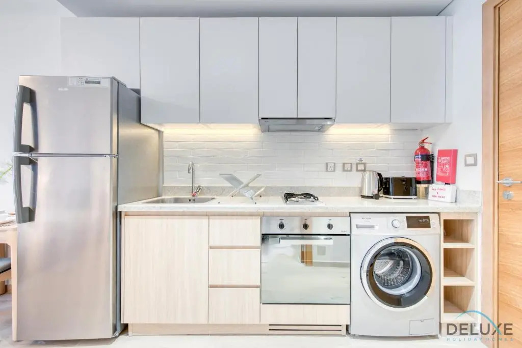 Adorable Studio at Aura Residences Jebel Ali by Deluxe Holiday Homes