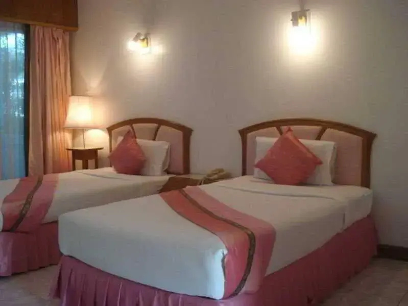 Phuket Golden Sand Inn - SHA Extra Plus