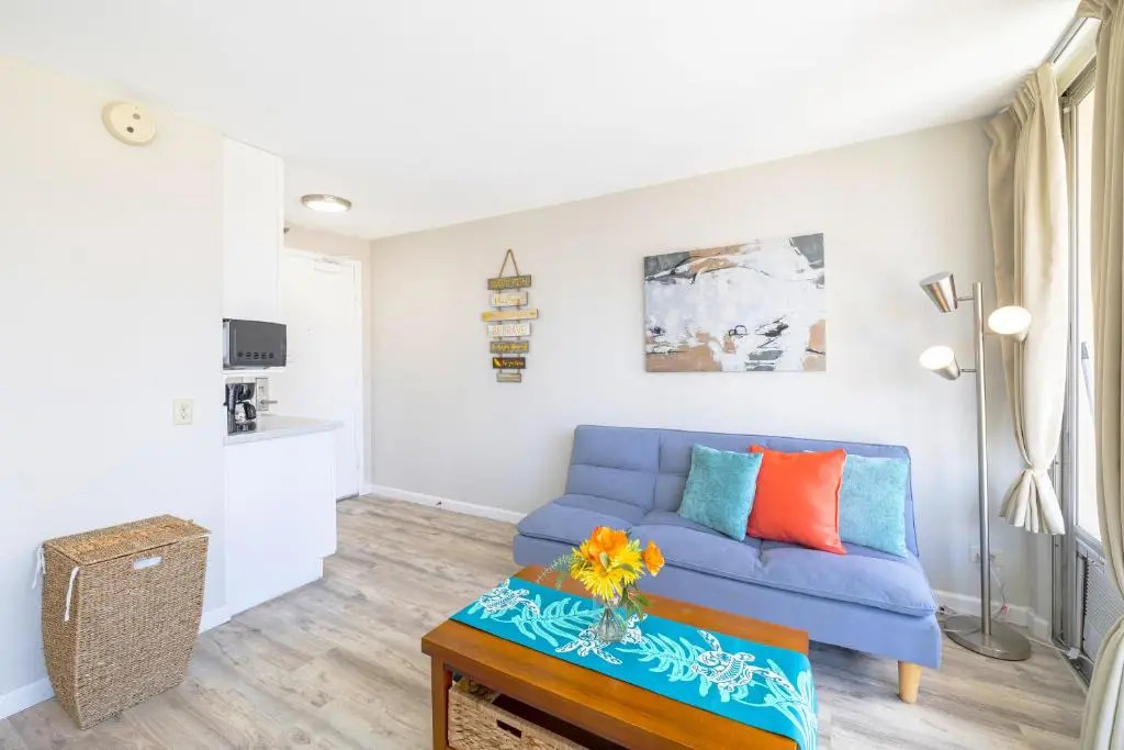 Beautiful Studio in the Aloha Surf in Waikiki with City Views - 8th Floor - WiFi