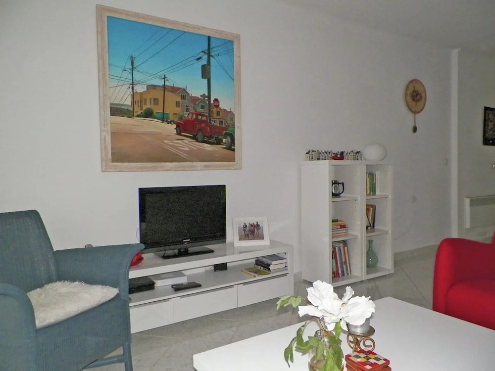 Contemporary Apartment in Antibes with Terrace
