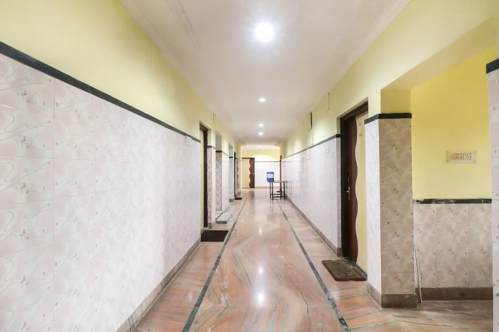 SPOT ON 49918 Hotel Ganapati