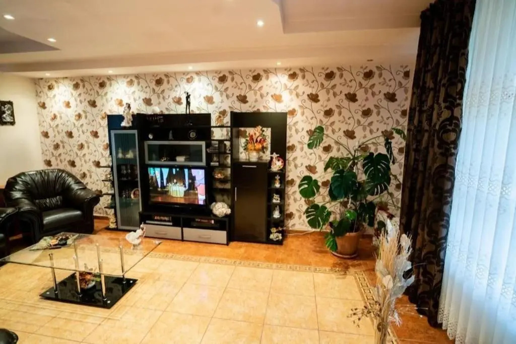 Casa Mona