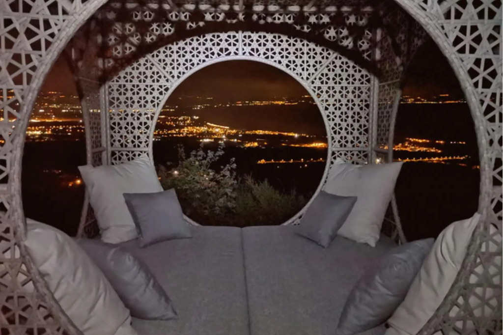 Villa with private pool beside the beaches of Tyrrhenian sea-Villa dei Feaci