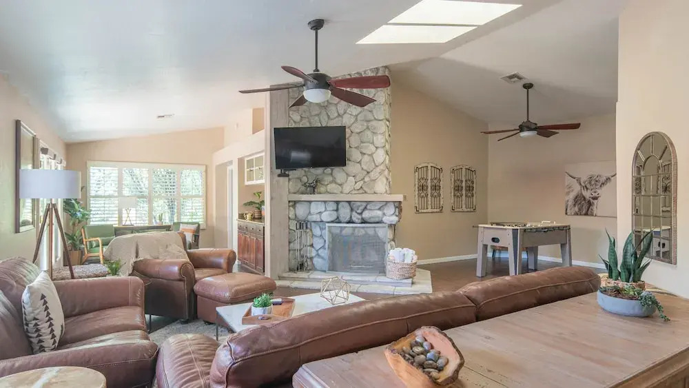 Scottsdale Gem W/pool in Private and Serene Yard!