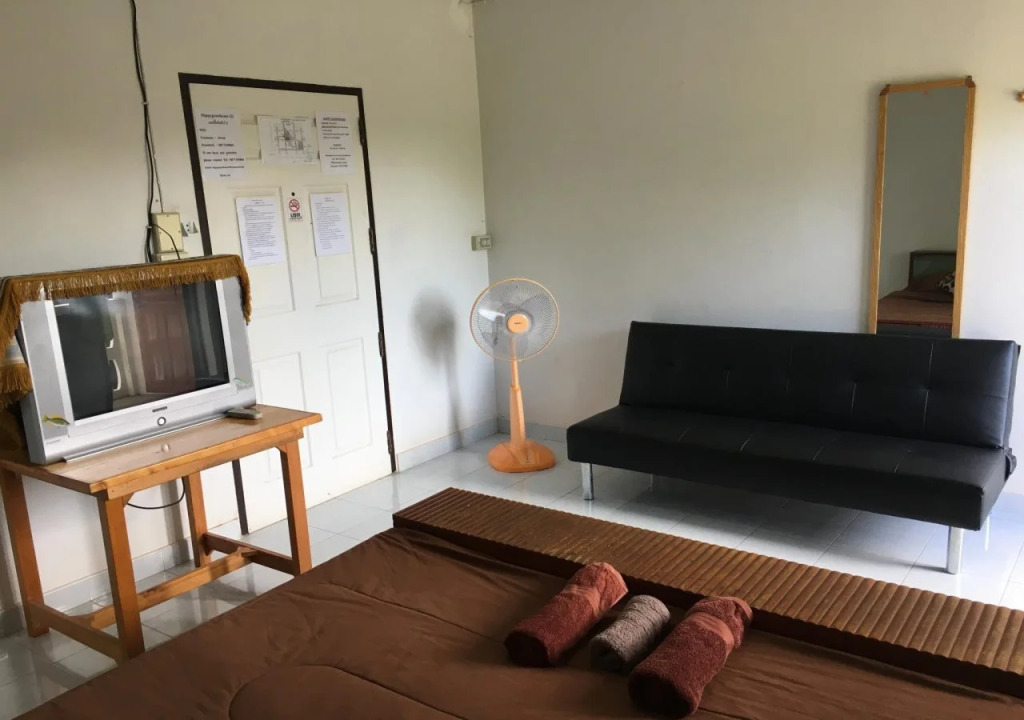 Happy Guesthouse