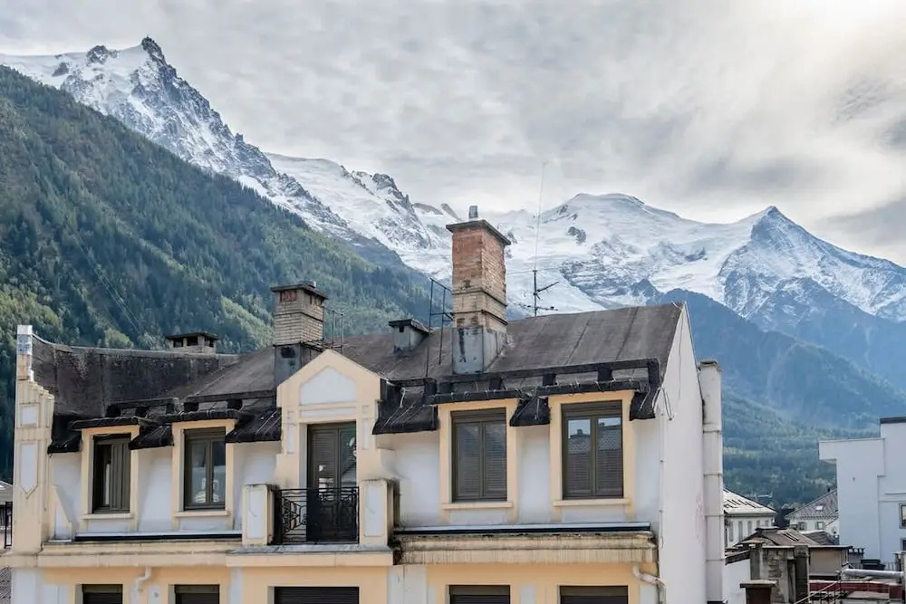 L Appart 52 in the Heart of Chamonix French Alps
