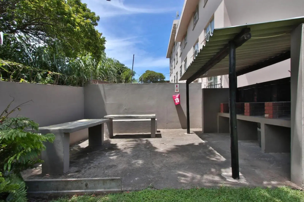 Uvongo Lucian Blue Flag Beach Apartment