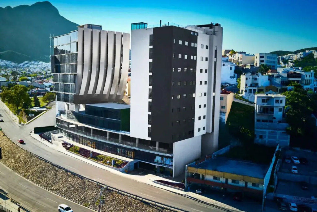 SJ Grand Hotel Monterrey