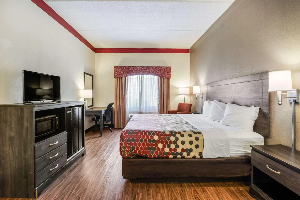 Econo Lodge Inn & Suites Marianna South