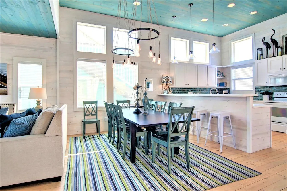 No Shirt, No Shoes, No Problem - 5 Br home