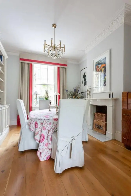 Warwick Gardens II by Onefinestay