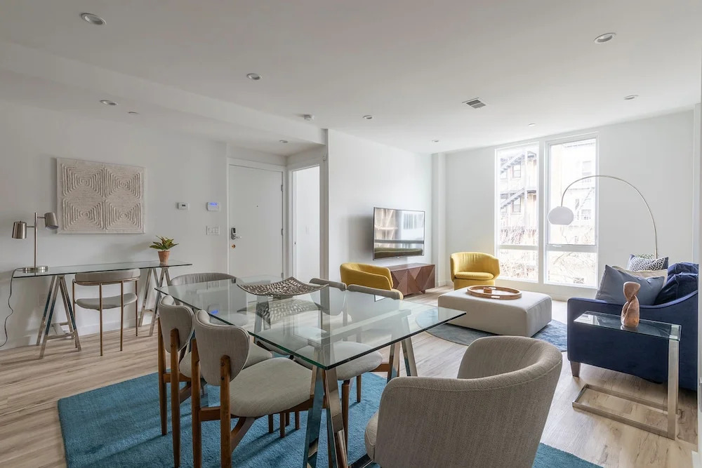 Sun-drenched 3BR Loft With Outdoor Space Near NYC