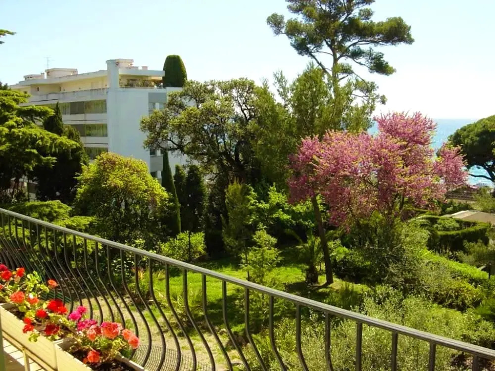 Studio in Cannes, With Wonderful sea View and Enclosed Garden - 250 m From the Beach