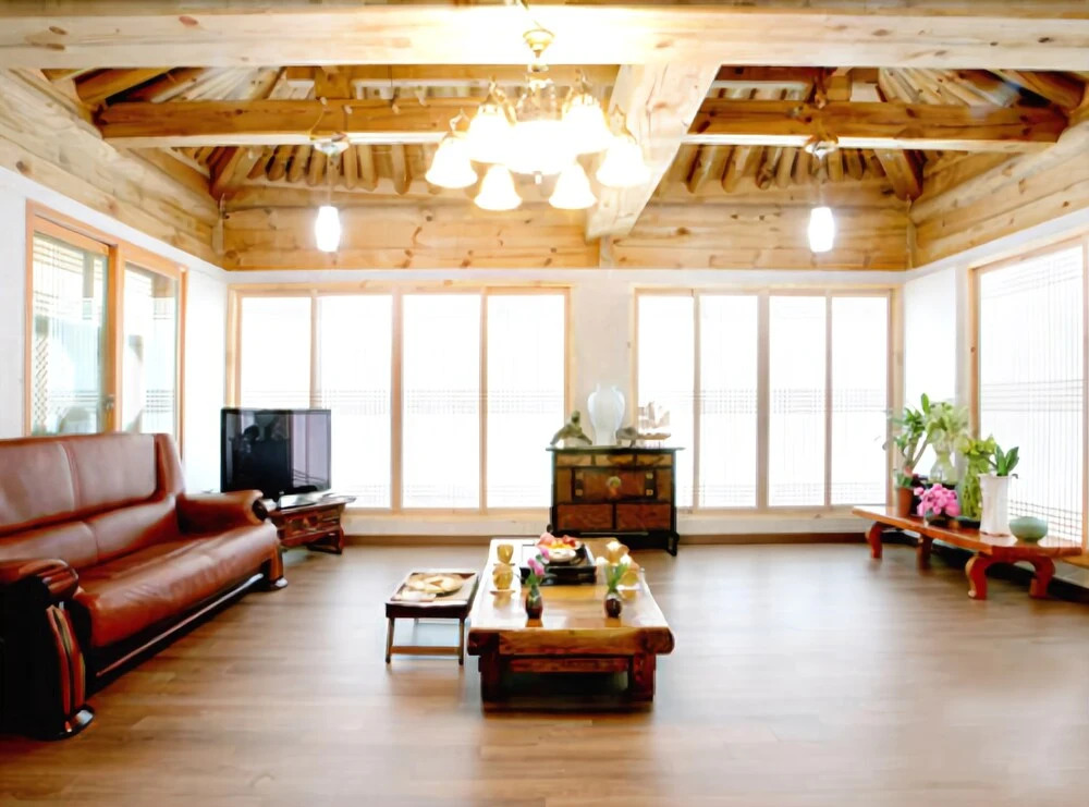 Hongchen Hanok Pine Scent Pension