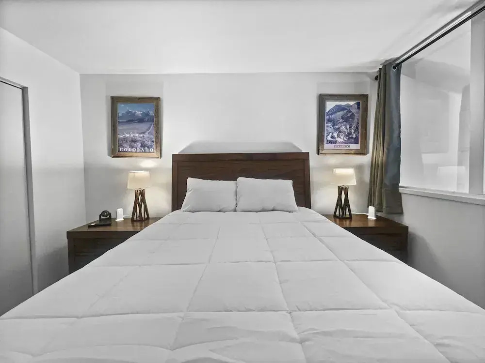Vp211 Village Point 2 Bedroom Condo by RedAwning
