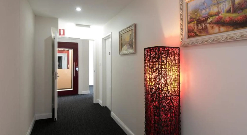 Lily Sands Inn