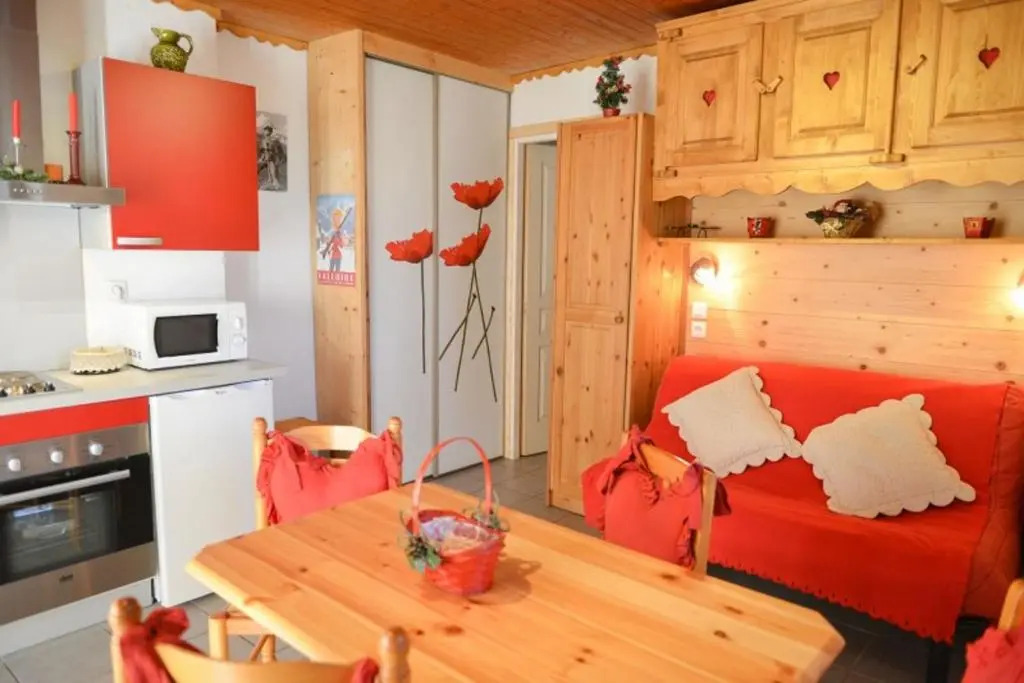 Studio avec jardin clos et wifi a Valloire a 3 km des pistes