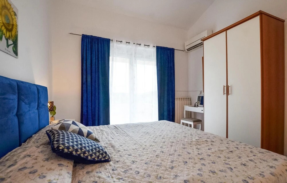 Beautiful Home in Rovinjsko Selo With Outdoor Swimming Pool, Wifi and 3 Bedrooms