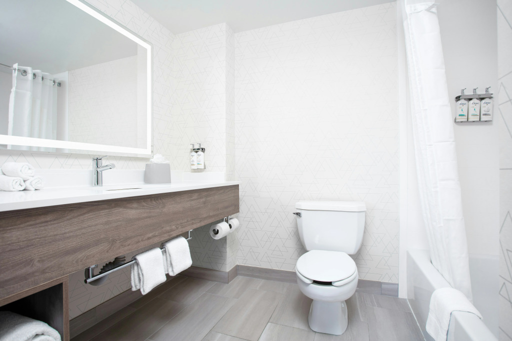 Holiday Inn Express & Suites Williamsburg by IHG