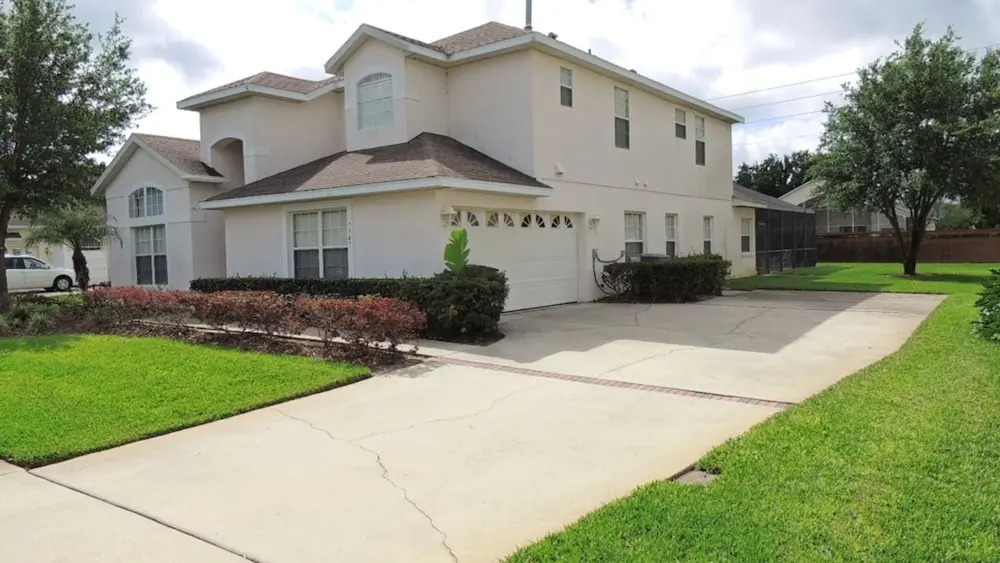 Formosa Gardens Six-bedroom