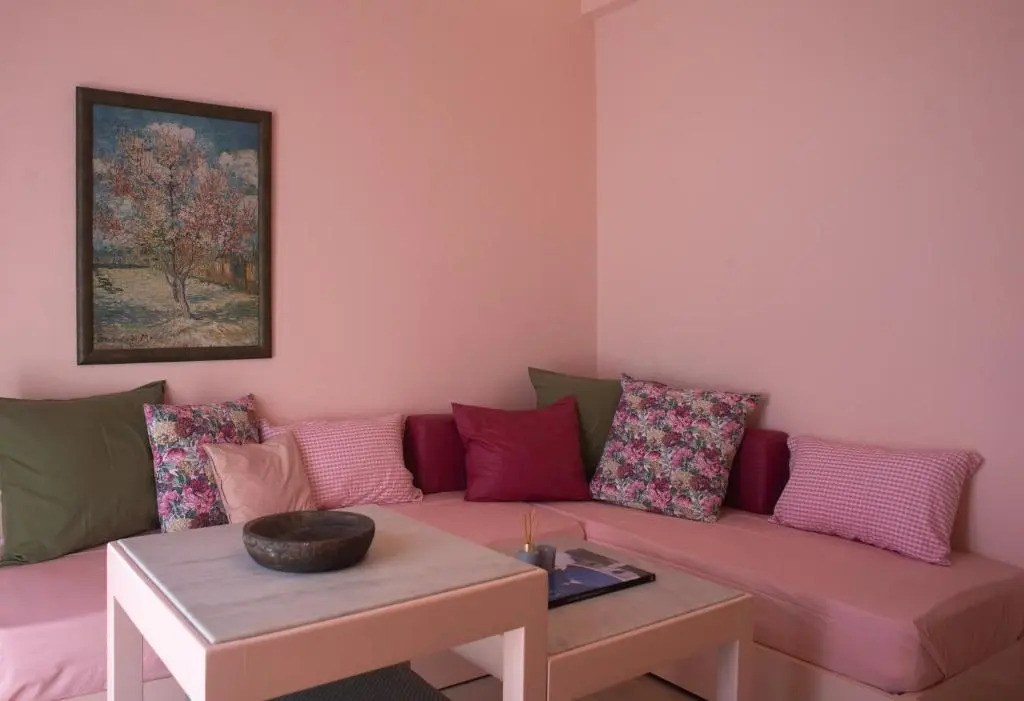 Ann's apartment II