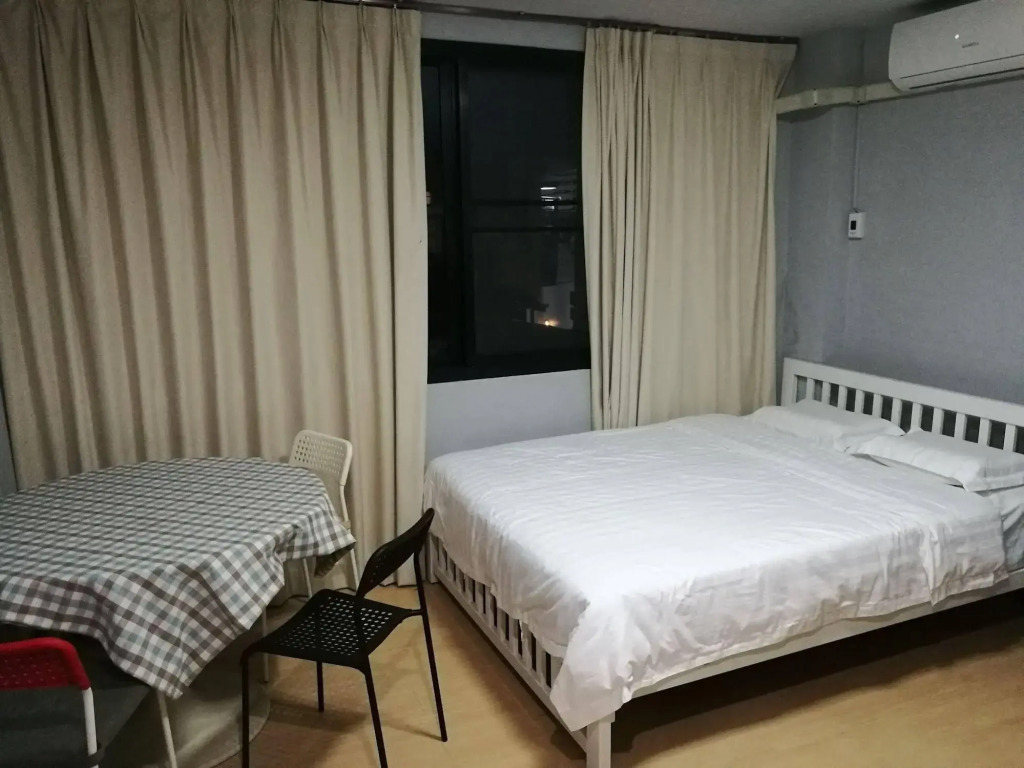 Moumou Hostel