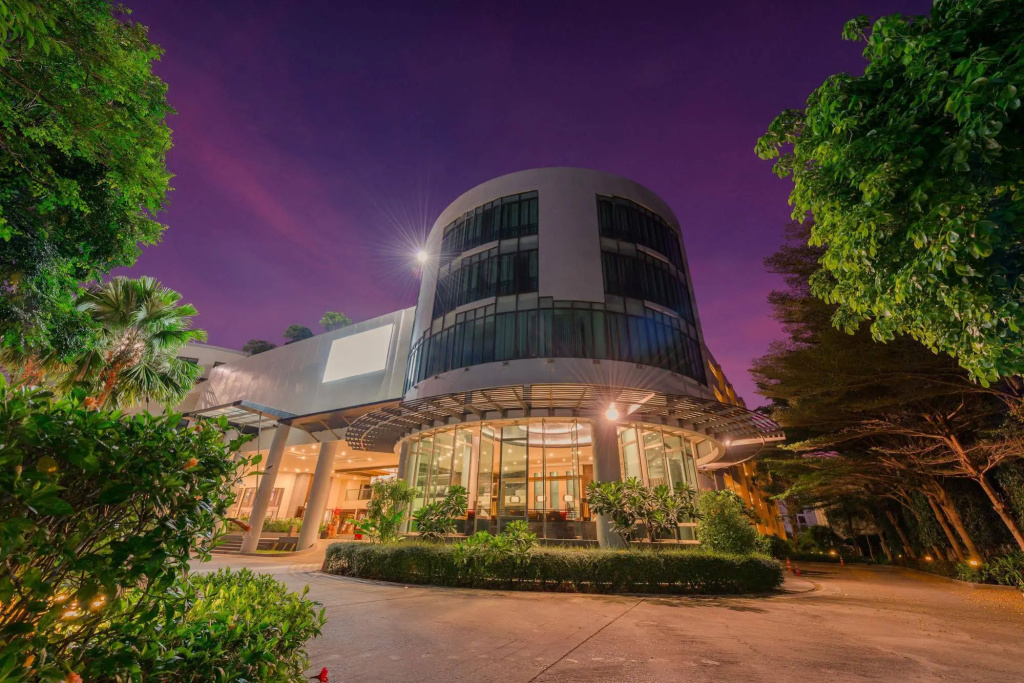 Deevana Plaza Phuket Patong