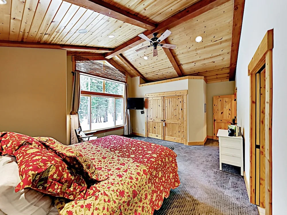 West Shore Retreat - 3 Br Home