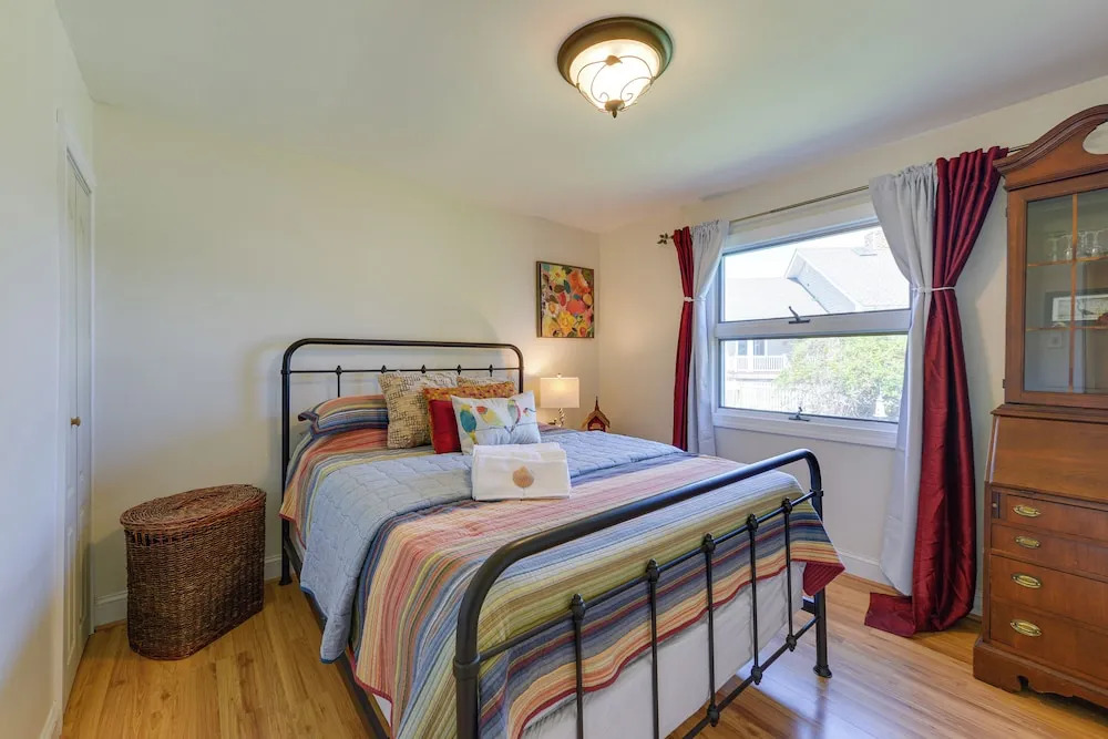 New Jersey Cottage w/ Grill - Short Walk to Beach