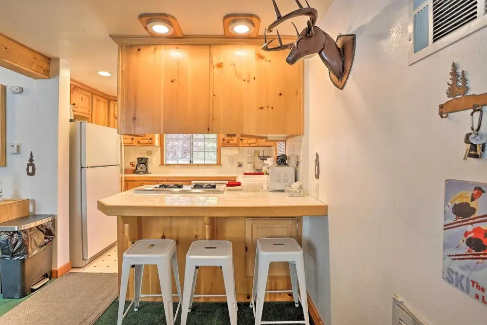 Near Skiing: 'the Knotty Pine Cottage' in Big Bear