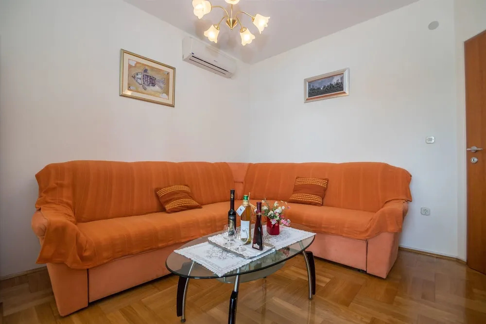 Apartment Mera