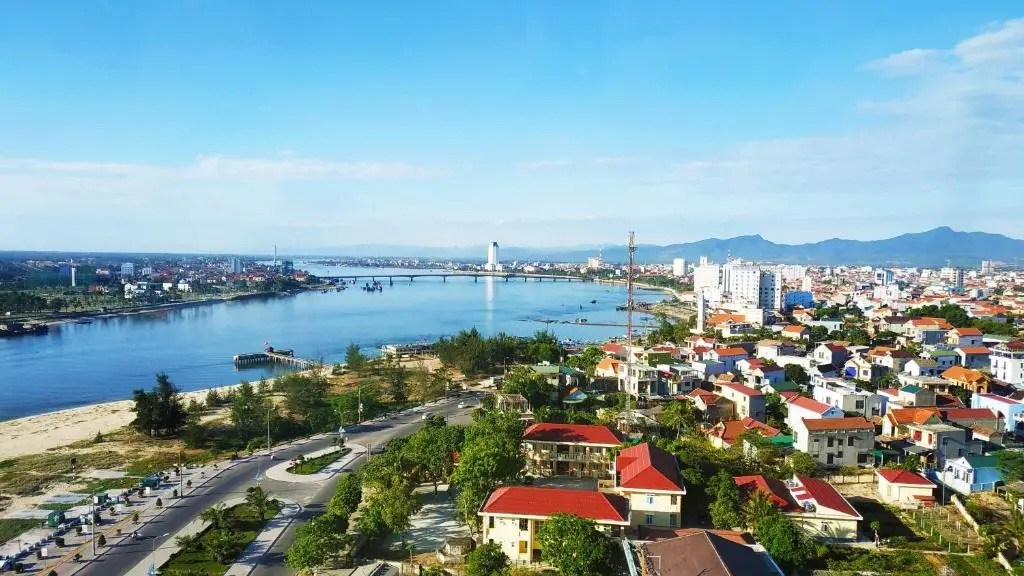 Muong Thanh Luxury Nhat Le Hotel