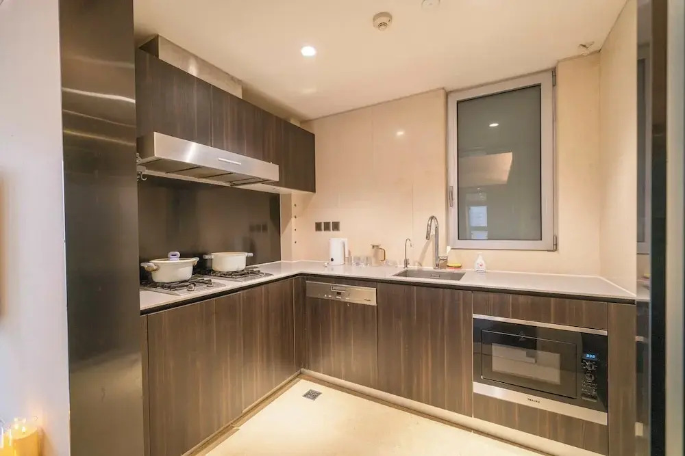 Zhome-Three Bedroom Luxury Suite2