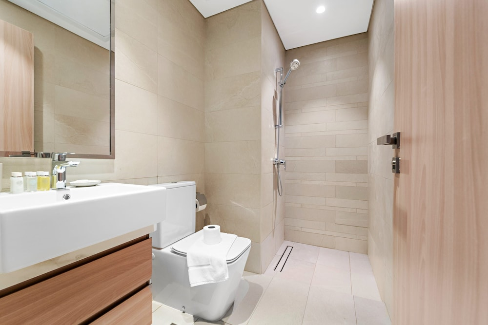Silkhaus Cozy 2BR Sobha Hartland Azizi Gardens