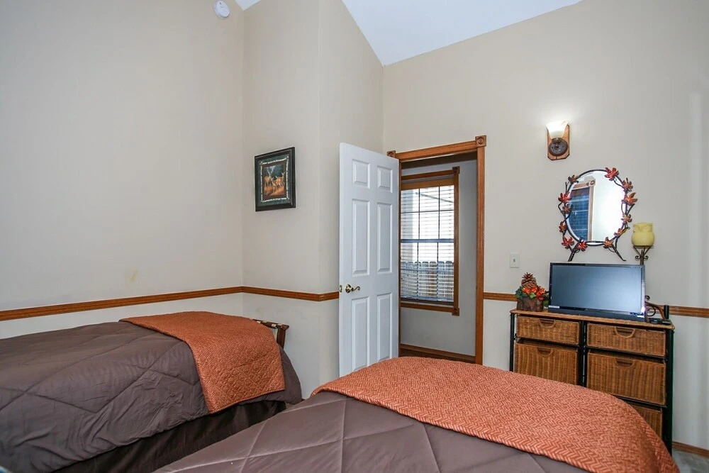 Leonard Lodge Home