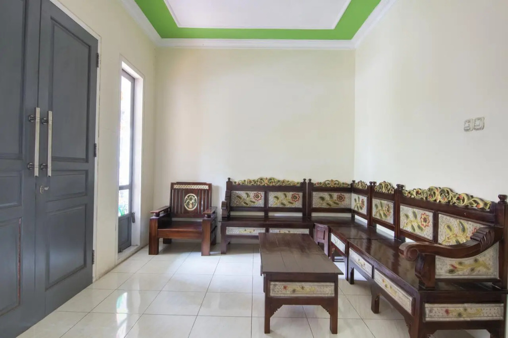 OYO 3210 Villa Aisya