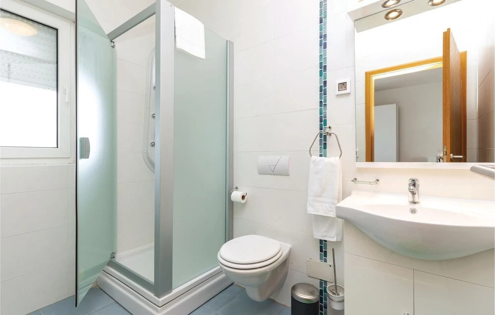 Nice Home in Crikvenica With Wifi and 2 Bedrooms