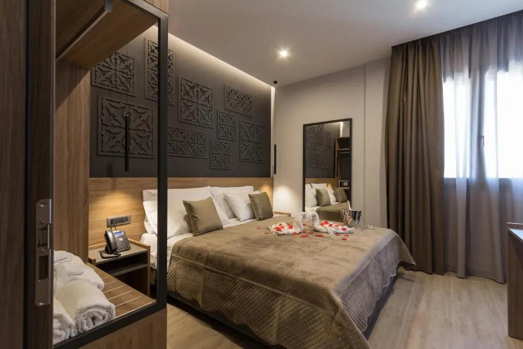 Giafra Luxury Rooms