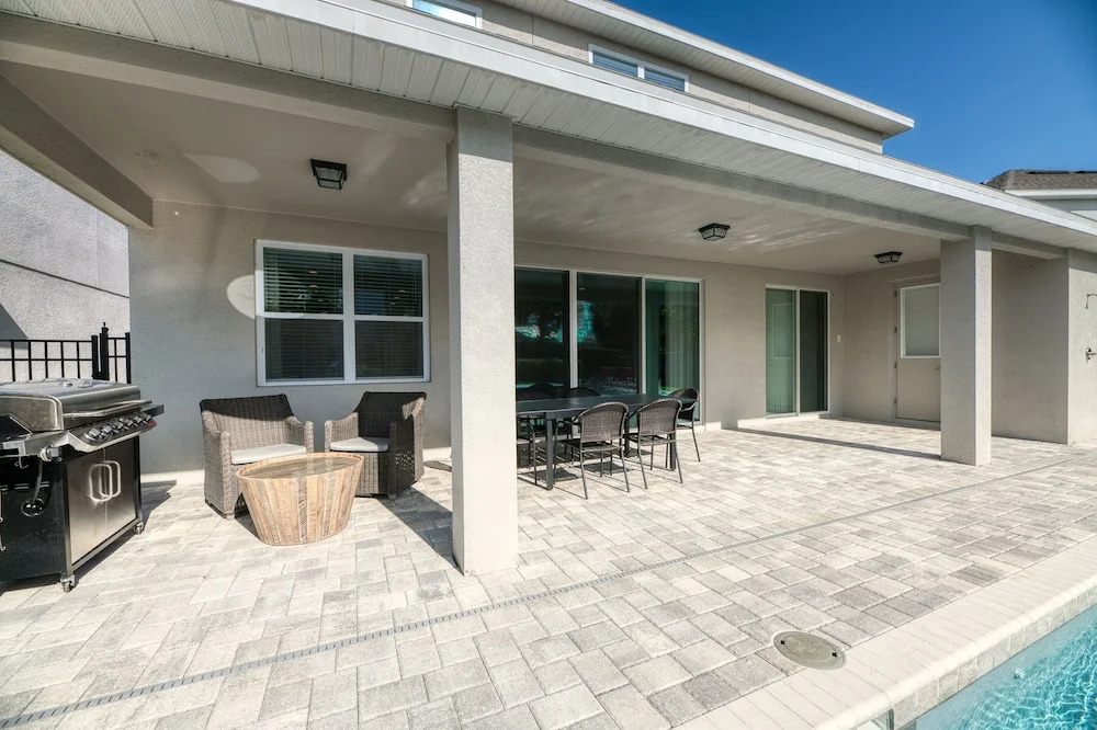 Private Pool Arcade Game Room Home By Disney 8 Bedroom Home by RedAwning