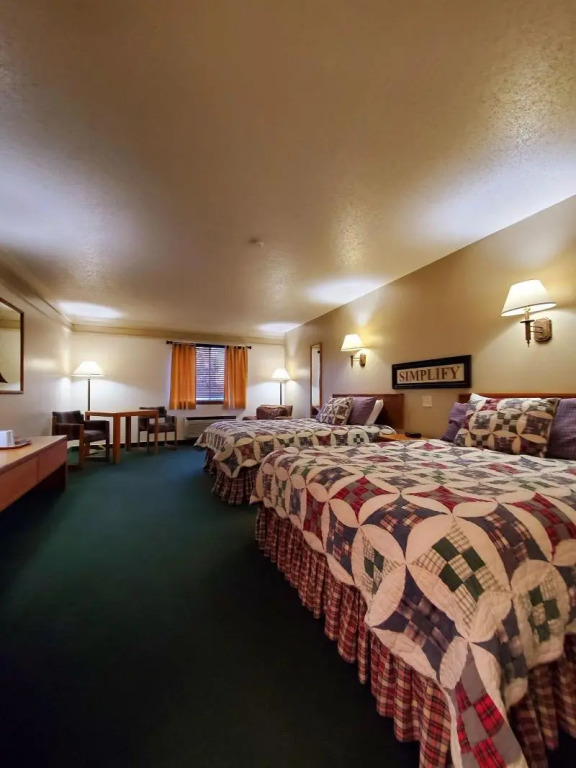 Covered Wagon Motel Lusk WY