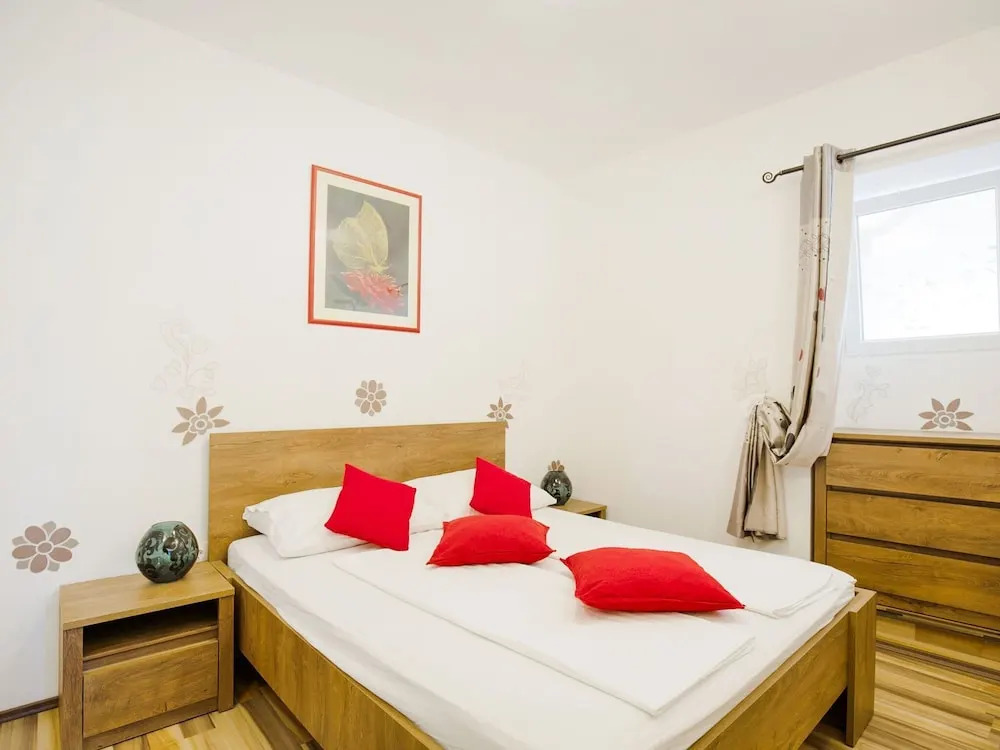 Boutique Apartment in Sveti Filip i Jakov near Sea
