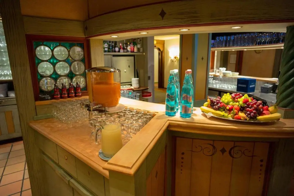Hotel Gude