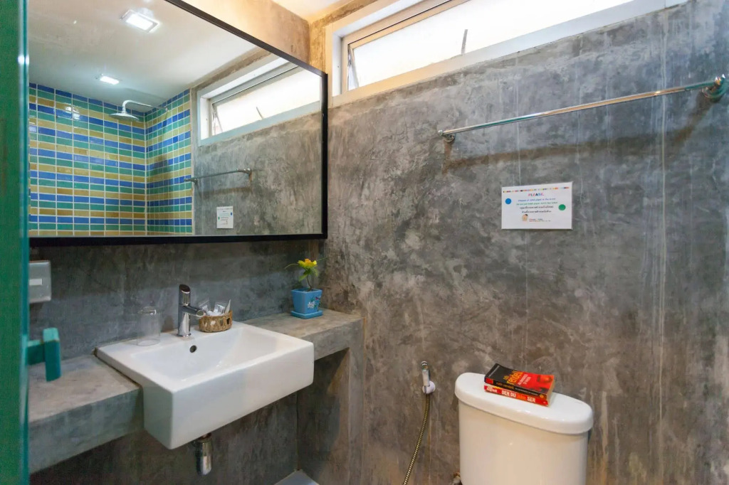 Madam Inn Patong