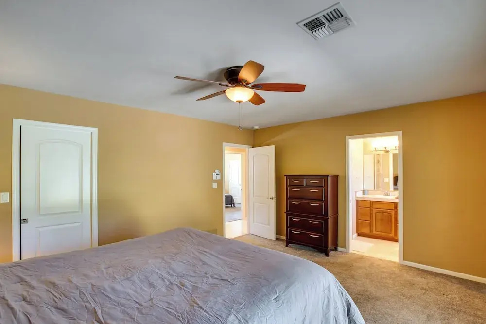 Mesa Retreat: Pool, Hot Tub & Yard Near Downtown