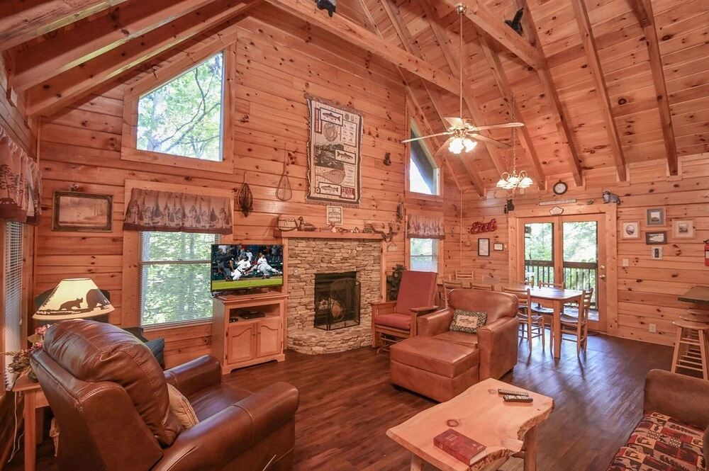 Pirates Cove by Heritage Cabin Rentals