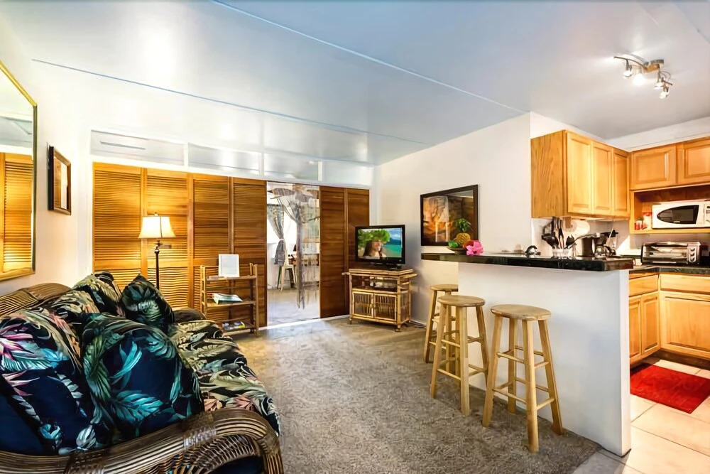 Kona Shores#105